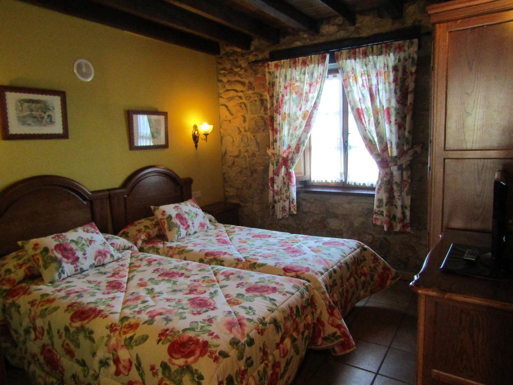 Posada La Venta De Quijas Buitenkant foto